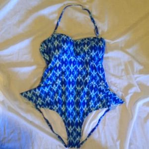 Jessica Simpson swimsuit halter strap